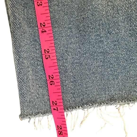 Hollister Women’s Ultra High-Rise Med Wash Mom Jeans. Raw Hem. Size 13 (31) - Picture 6 of 6